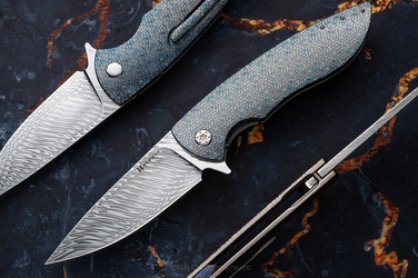 NÓŻ SKŁADANY FOLDER STING #0870 DAMASTEEL TESSERACT HALF DRESS  ( C0032 )  HERMAN KNIVES