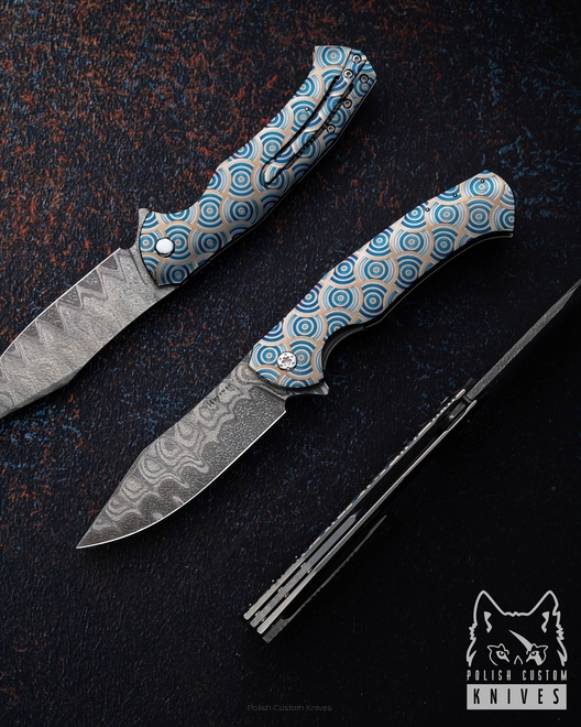 NÓŻ SKŁADANY FOLDER MANTIS #0474 NICHOLS CORE DAMASCUS CHRONO CIRCLE HALF DRESS HERMAN KNIVES