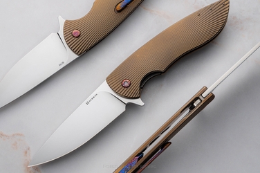 NÓŻ SKŁADANY FOLDER BIG STING #0038 M398 HERMAN KNIVES