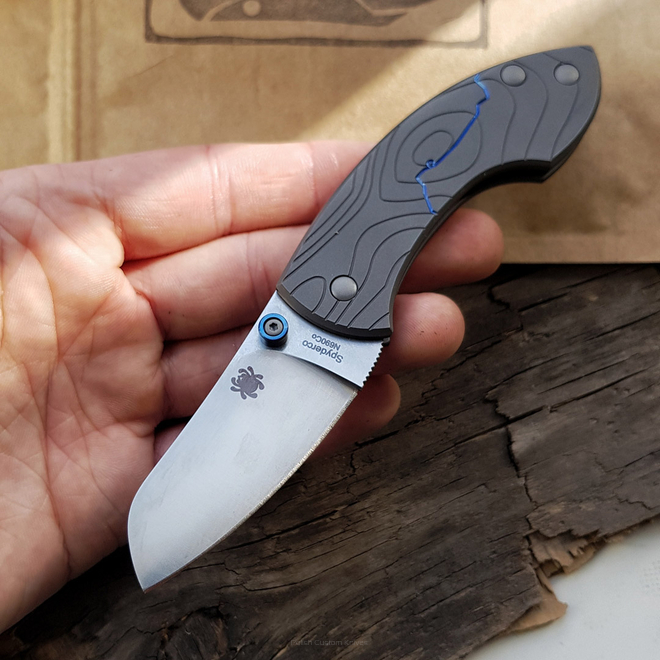 Customizowany Spyderco Pingo Topo 280