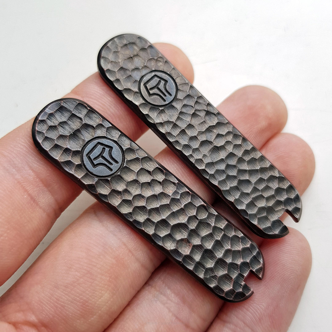 Okładziny do scyzoryka Victorinox 58mm Logo Toxic 294