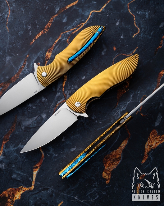 NÓŻ SKŁADANY FOLDER BIG STING #0047 M398 HERMAN KNIVES