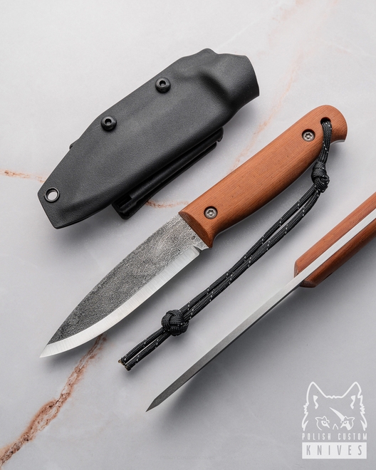 NÓŻ SURVIVALOWY BUSHCRAFT 26 O2 MICARTA AK
