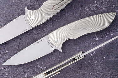 NÓŻ SKŁADANY FOLDER BIG STING #0029 MAGNACUT HERMAN KNIVES
