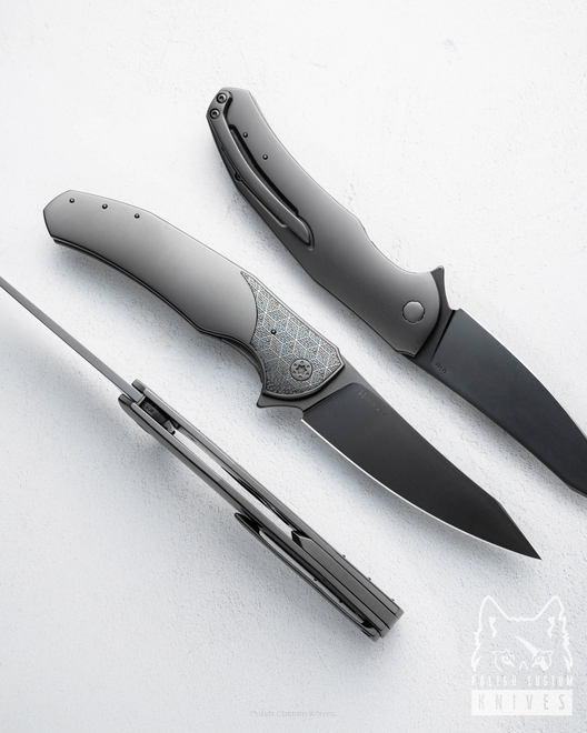 NÓŻ SKŁADANY FOLDER ISHTAR #0536 M390 DLC LEWORĘCZNY HERMAN KNIVES