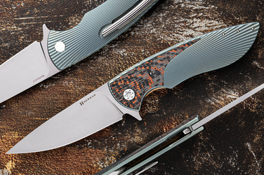 NÓŻ SKŁADANY FOLDER STING #0863 MAGNACUT HERMAN KNIVES