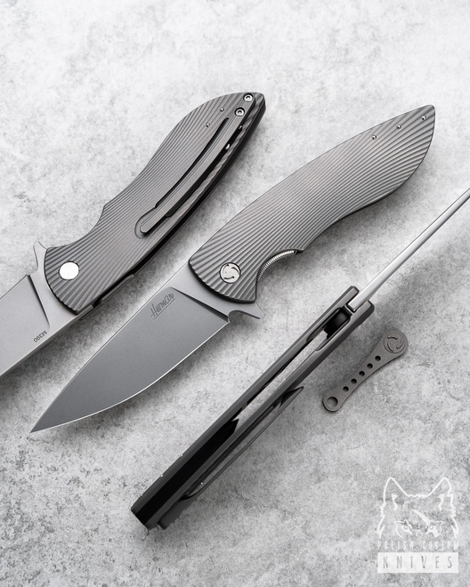 NÓŻ SKŁADANY FOLDER STING 23 M390 HERMAN