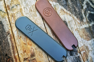 Okładziny do scyzoryka Victorinox 58mm "Double Logo" 205