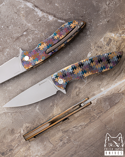 NÓŻ SKŁADANY FOLDER STING #0835 MAGNACUT PUZZLE HERMAN KNIVES