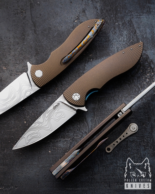 NÓŻ SKŁADANY FOLDER MICRO STING 124 DAMACORE HALF DRESS HERMAN KNIVES
