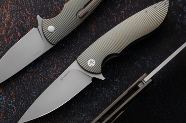 NÓŻ SKŁADANY FOLDER STING #0791 MAGNACUT HERMAN KNIVES