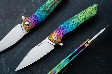 NÓŻ SKŁADANY FOLDER BEE #0291 M398 NEBULA RIPPLE HERMAN KNIVES