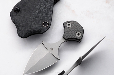 NÓŻ TAKTYCZNY MINI PUSH 2 ELMAX WŁÓKNO WĘGLOWE AK KNIVES