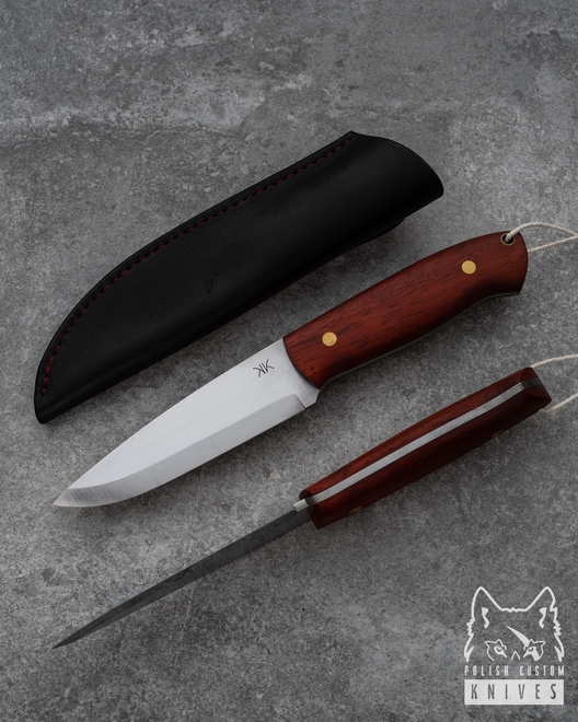 NÓŻ BUSHCRAFT PADOUK Z  CZARNĄ POCHWĄ SKÓRZANĄ