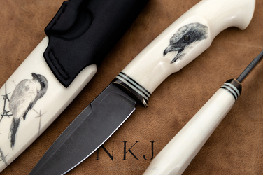 NÓŻ EKSKLUZYWNY SROKOSZ SCRIMSHAW NOWODWORSKI