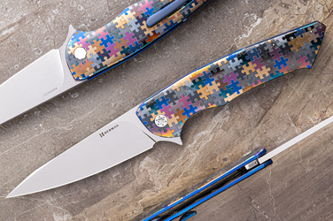 NÓŻ SKŁADANY FOLDER SLIM #0598 MAGNACUT PUZZLE HERMAN KNIVES