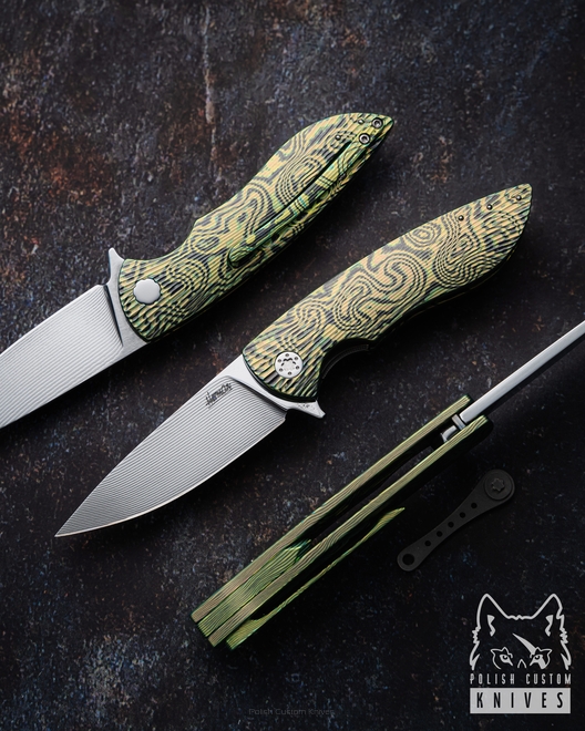 NÓŻ SKŁADANY FOLDER MICRO STING 3 BLACK TIMASCUS ALLEIMA FULL DRESS HERMAN KNIVES