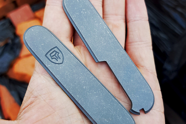 Okładziny do scyzoryka Victorinox 91mm "Logo" Gray Badlands 130