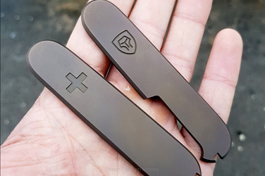 Okładziny do scyzoryka Victorinox 91mm "Krzyż" brązowy