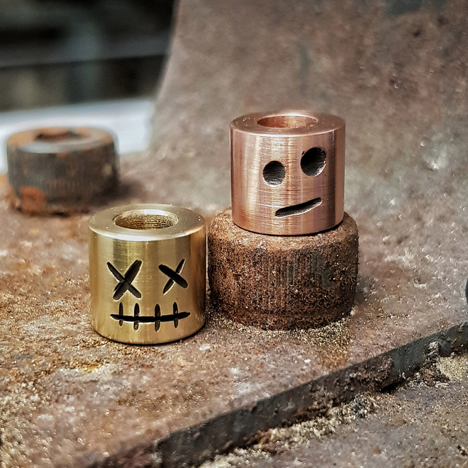 WTF - Zestaw dwóch koralików  Miedź+Mosiądź 231