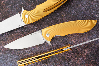 NÓŻ SKŁADANY FOLDER BIG STING #0035 M398 HERMAN KNIVES