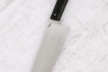 NÓŻ KUCHENNY SANTOKU 180 57 M390 WŁÓKNO WĘGLOWE ŚWIECĄCE W CIEMNOŚCI PABIŚ KNIVES