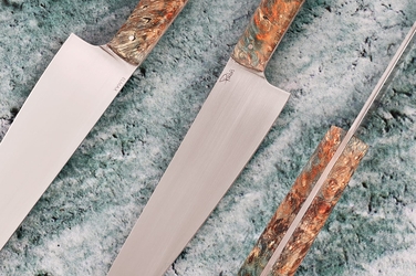 NÓŻ KUCHENNY CHEF 210 50 STABILIZOWANA CZECZOTA KLONU POMARAŃCZOWO NIEBIESKA ELMAX PABIŚ KNIVES