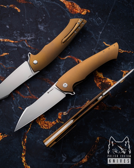 NÓŻ SKŁADANY FOLDER OVIUM GENERACJA 2 #0102 MAGNACUT ( C0052 ) HERMAN KNIVES